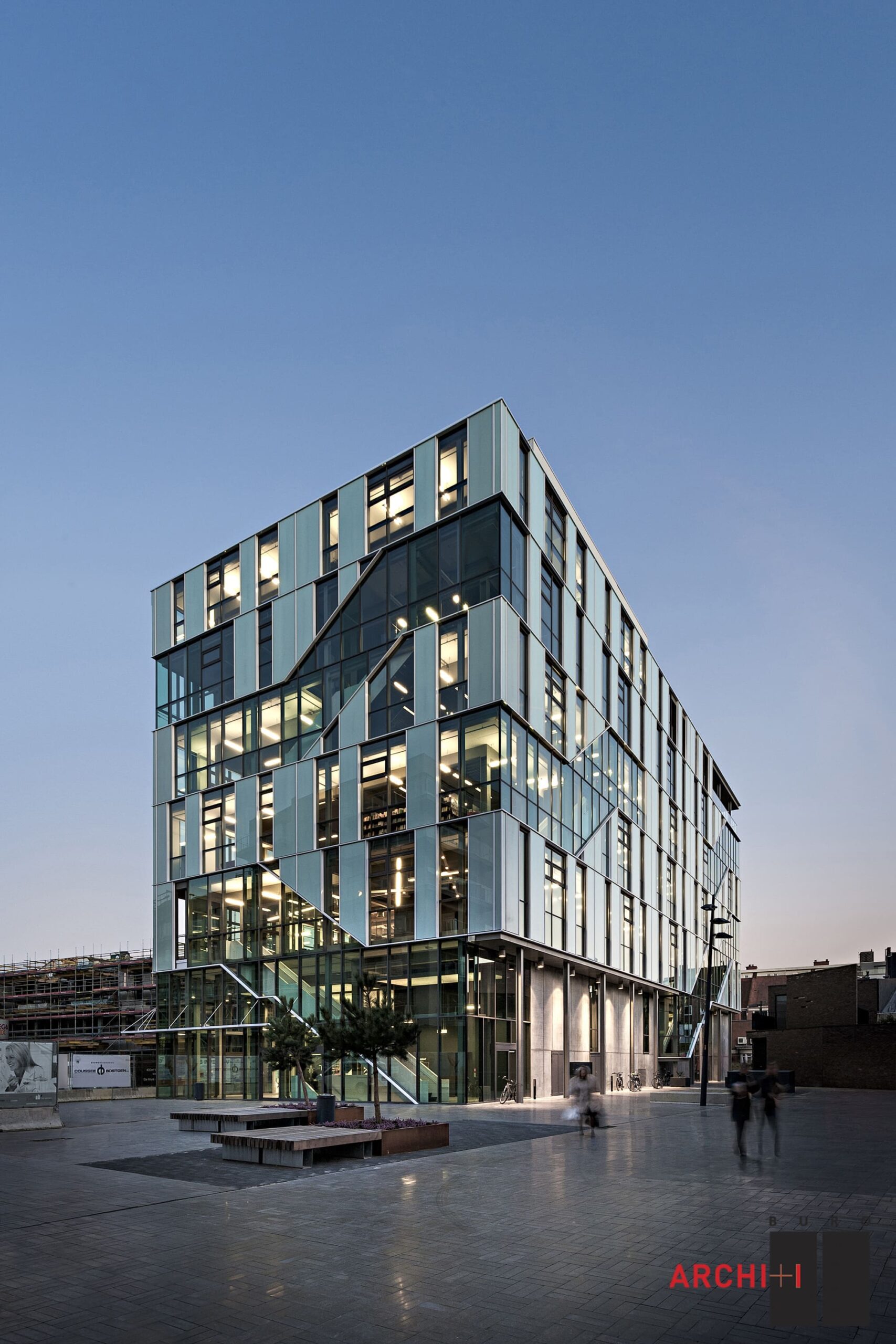 ARhus Knowledge Center in Roeselare