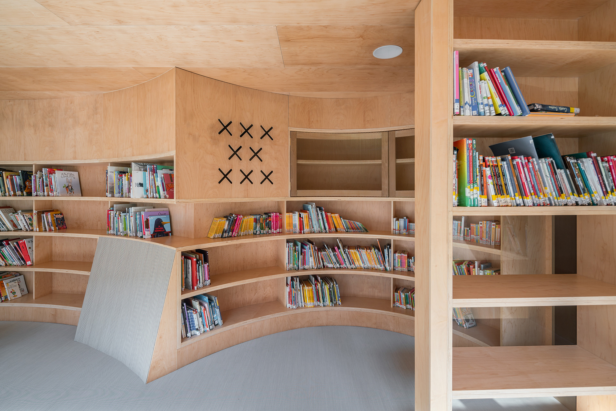 Baiona Public Library