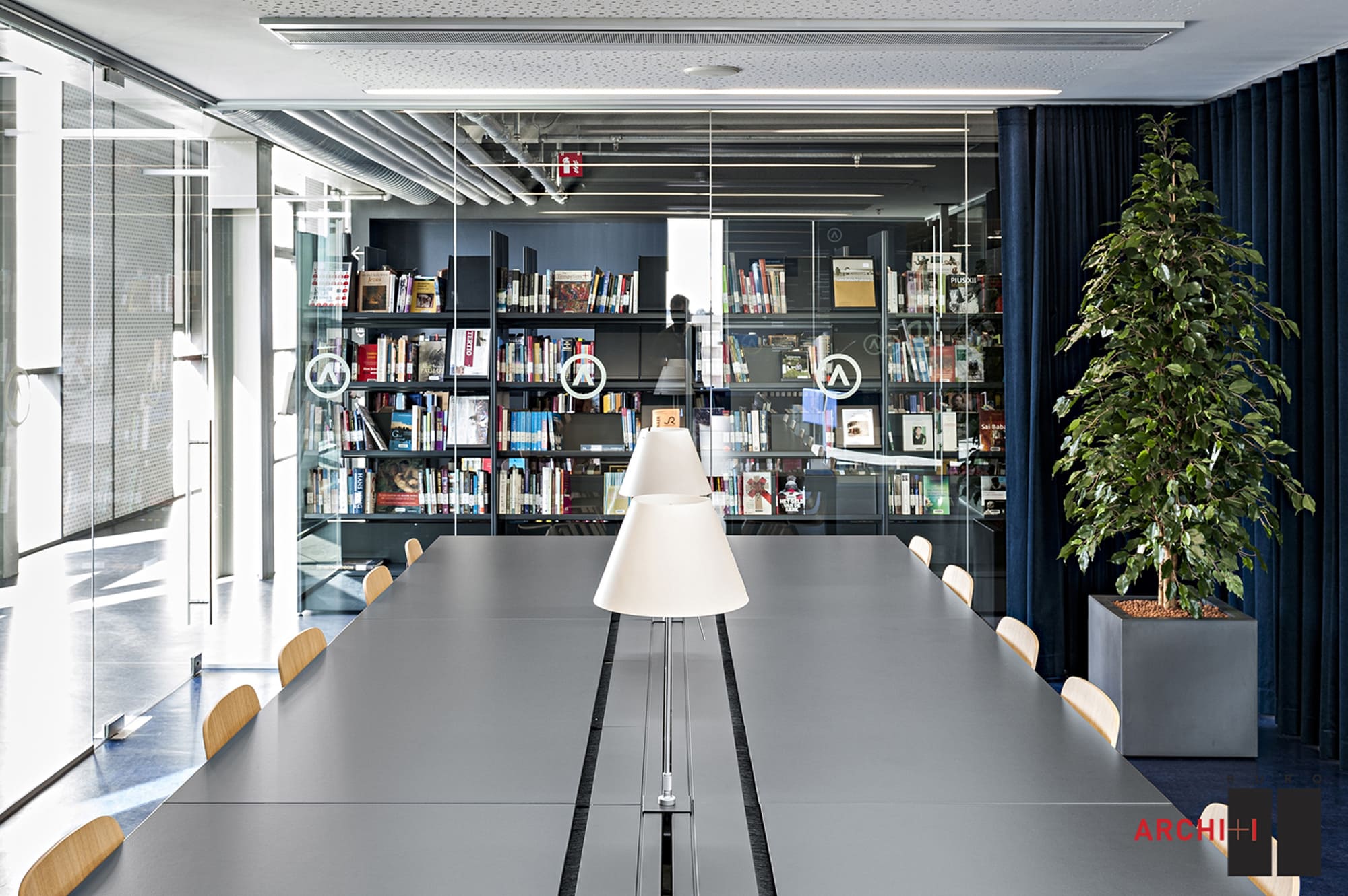 ARhus Knowledge Center in Roeselare